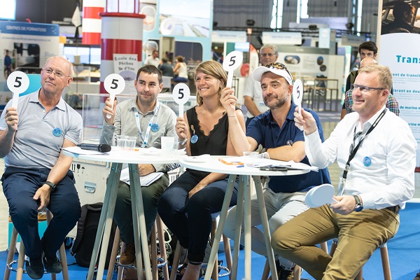 Le jury des NINA Awards © Matthieu Joubert / disobey.