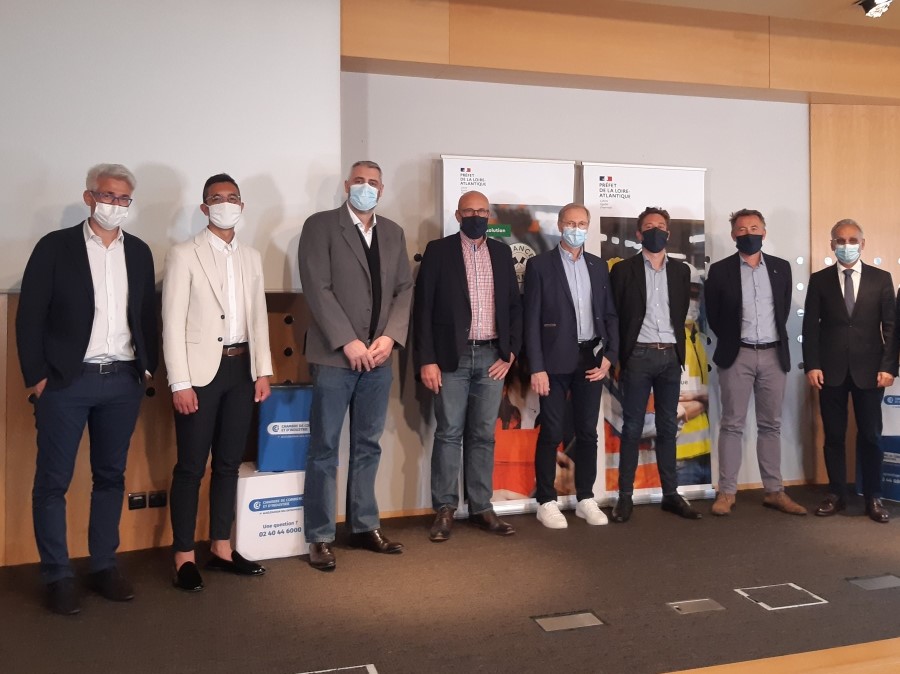 Yves-Olivier LENORMAND AIRBUS Développement - Amine BENZIDIR DREETS - Sté LEDOUX - Gwenael CHATAL E.S.P.A.C.E. - Eric Guyon ARIES industries - Louis MAZARI DEETS